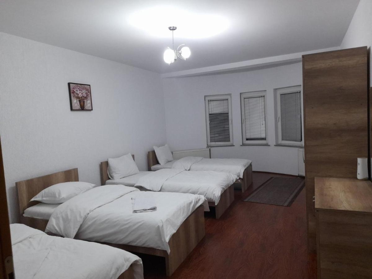 Hotel Park Pristina Exterior foto